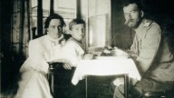 Николай II, императрица Александра Федоровна и цесарев