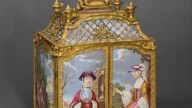 16-Jewel-cabinet-with