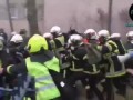 Столкновения французского спецназа с пожарными