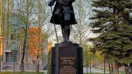 Shuvalov_PI_monument_in_Izhevsk