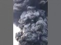 Пепловый выброс, о. Парамушир, Курильские острова