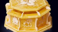 из янтаря «Китайский дракон»