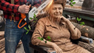 Вкалывает как папа Карло